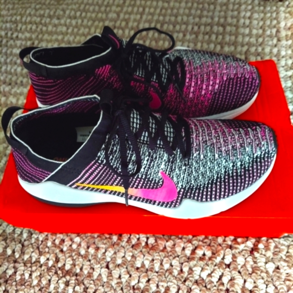 ✅️SOLD✅️NIKE Zoom, 8.5 - Picture 1 of 13